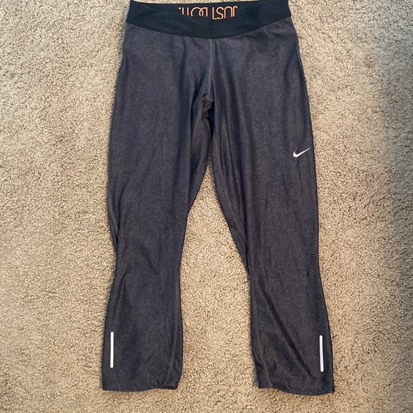 Nike Dri-Fit crop leggings-black/grey speckle print - Picture 1 of 2